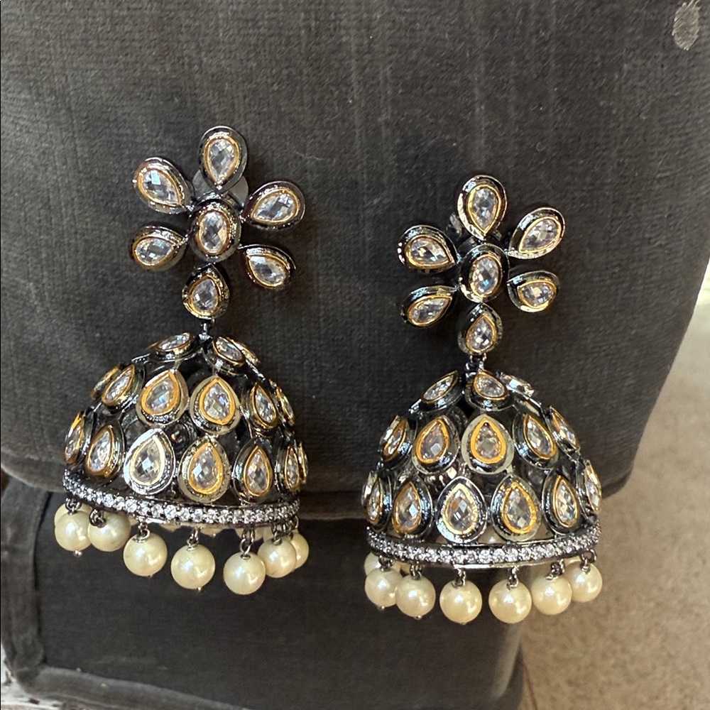 Elegant Silver and Gold Jhumka Earrings with Pearl Accents